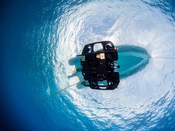 Blue ROV ai forlaenget 72 dpi